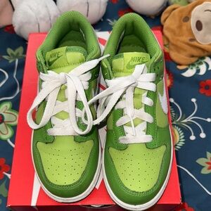 Nike Green and White Low-Top Sneakers